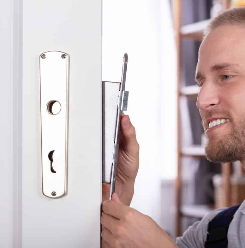 Schliesszylinder wird gewechselt
